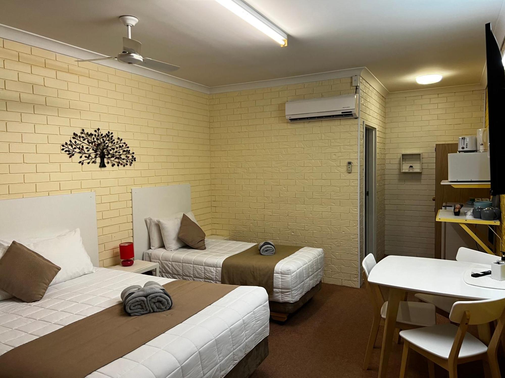 Jillaroo Motor Inn Glen Innes Extérieur photo